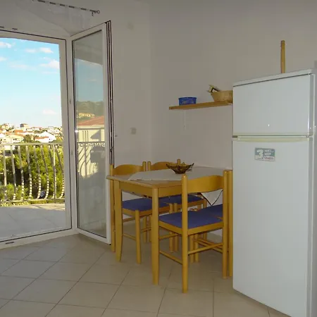 Marinana Apartment *