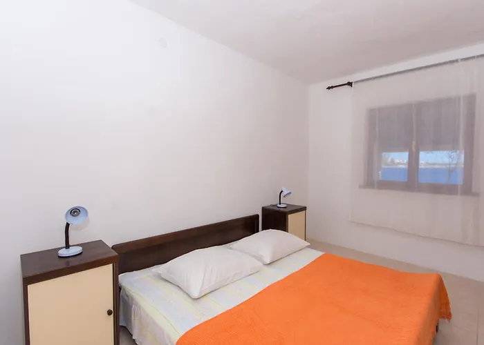 Marinana 아파트 Ražanj