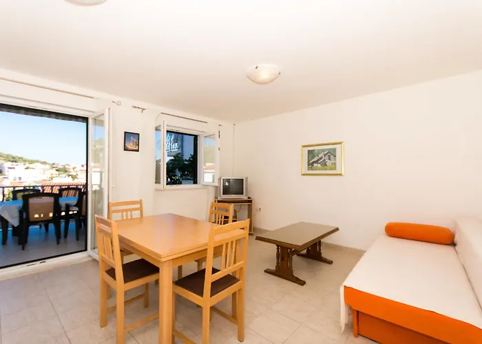 Marinana 아파트 Ražanj